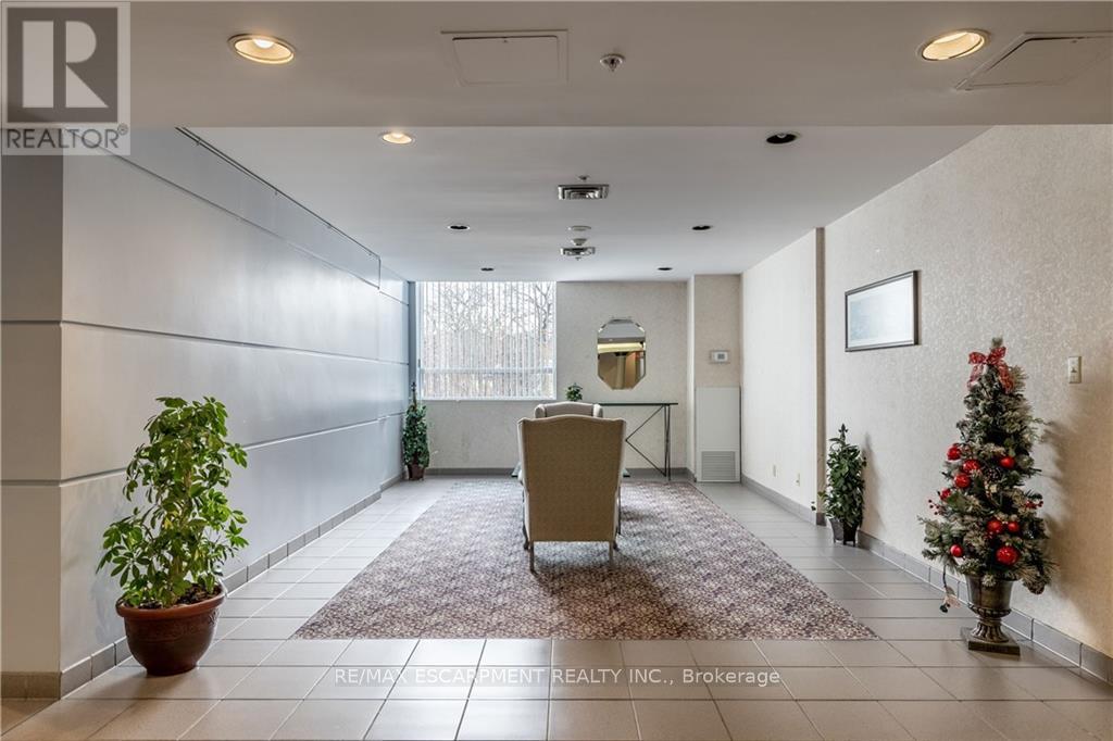 Photo 29 of 905 90 Dale Avenue, Toronto ON