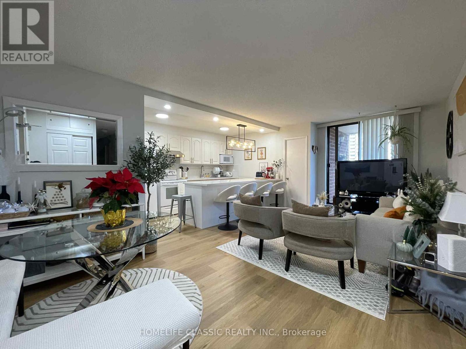 Photo 1 of 603 90 Ling Road, Toronto ON