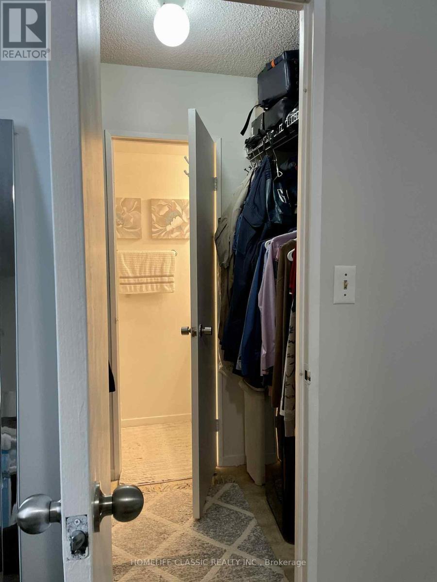 Photo 15 of 603 90 Ling Road, Toronto ON