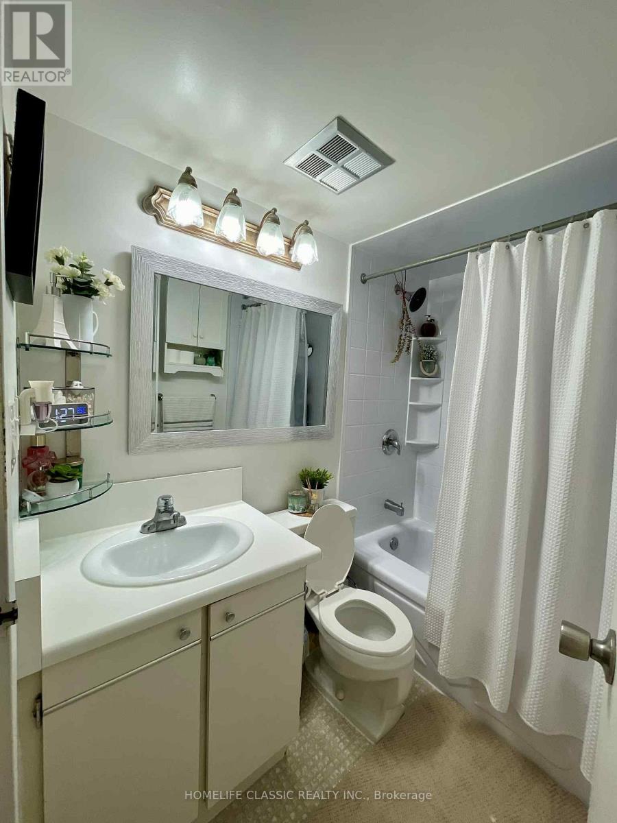 Photo 24 of 603 90 Ling Road, Toronto ON