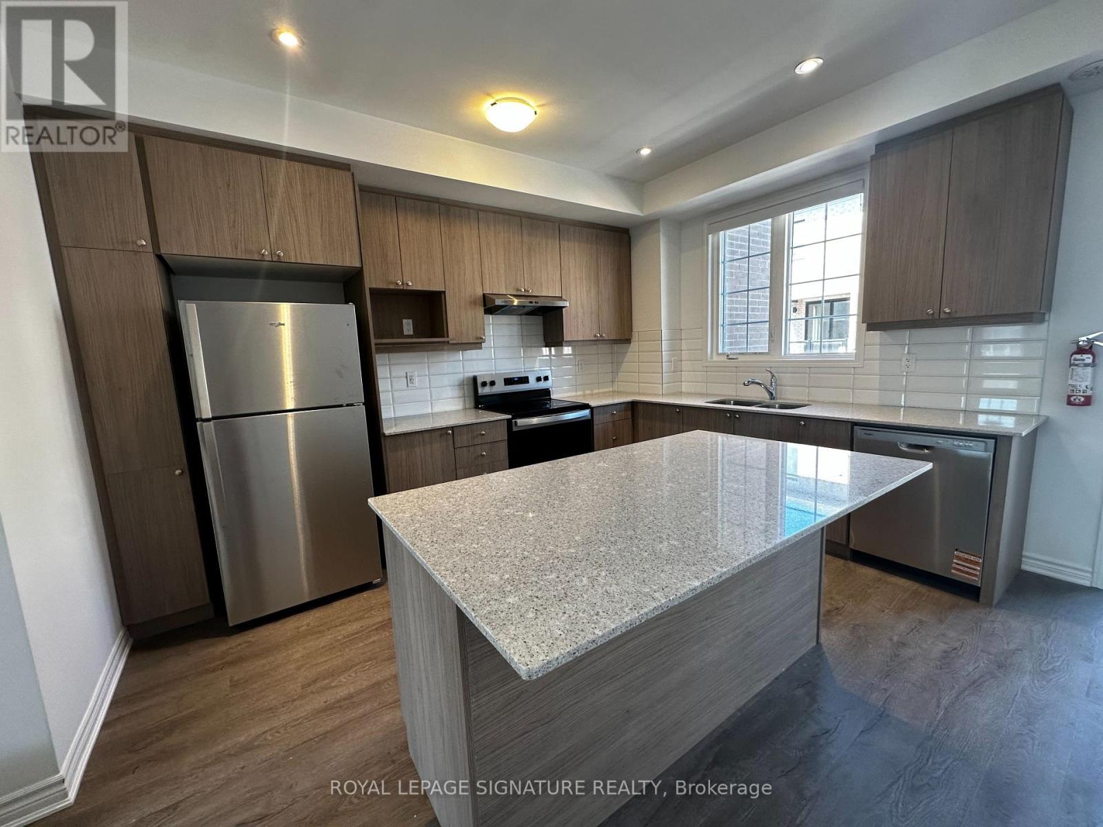 Photo 3 of 7 1259 Lily Crescent, Milton ON