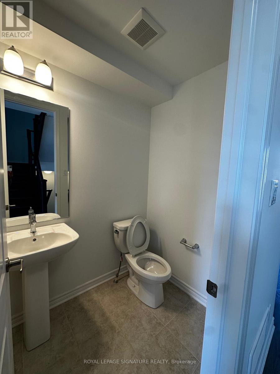Photo 9 of 7 1259 Lily Crescent, Milton ON
