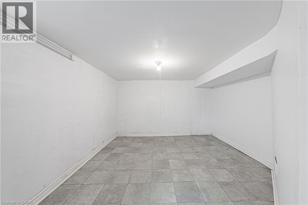Photo 29 of 70 Hillview Street, Hamilton ON
