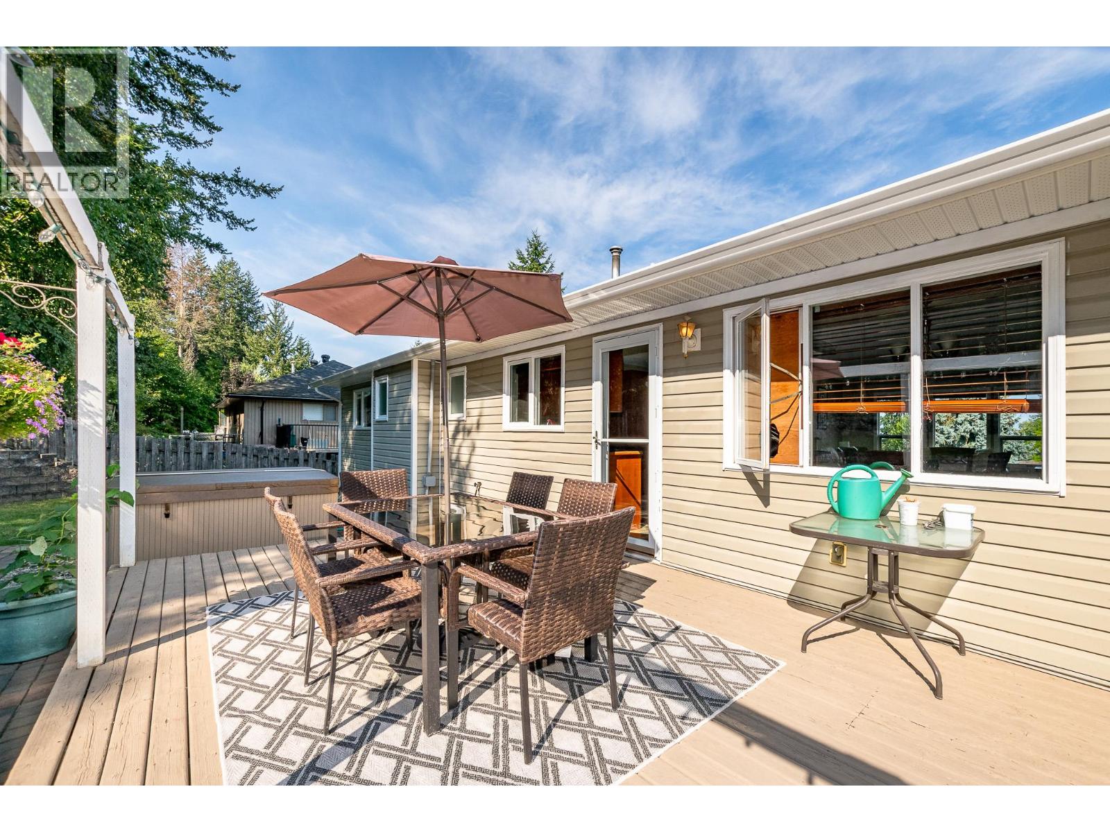 Photo 12 of 1610 16 Avenue Se, Salmon Arm BC