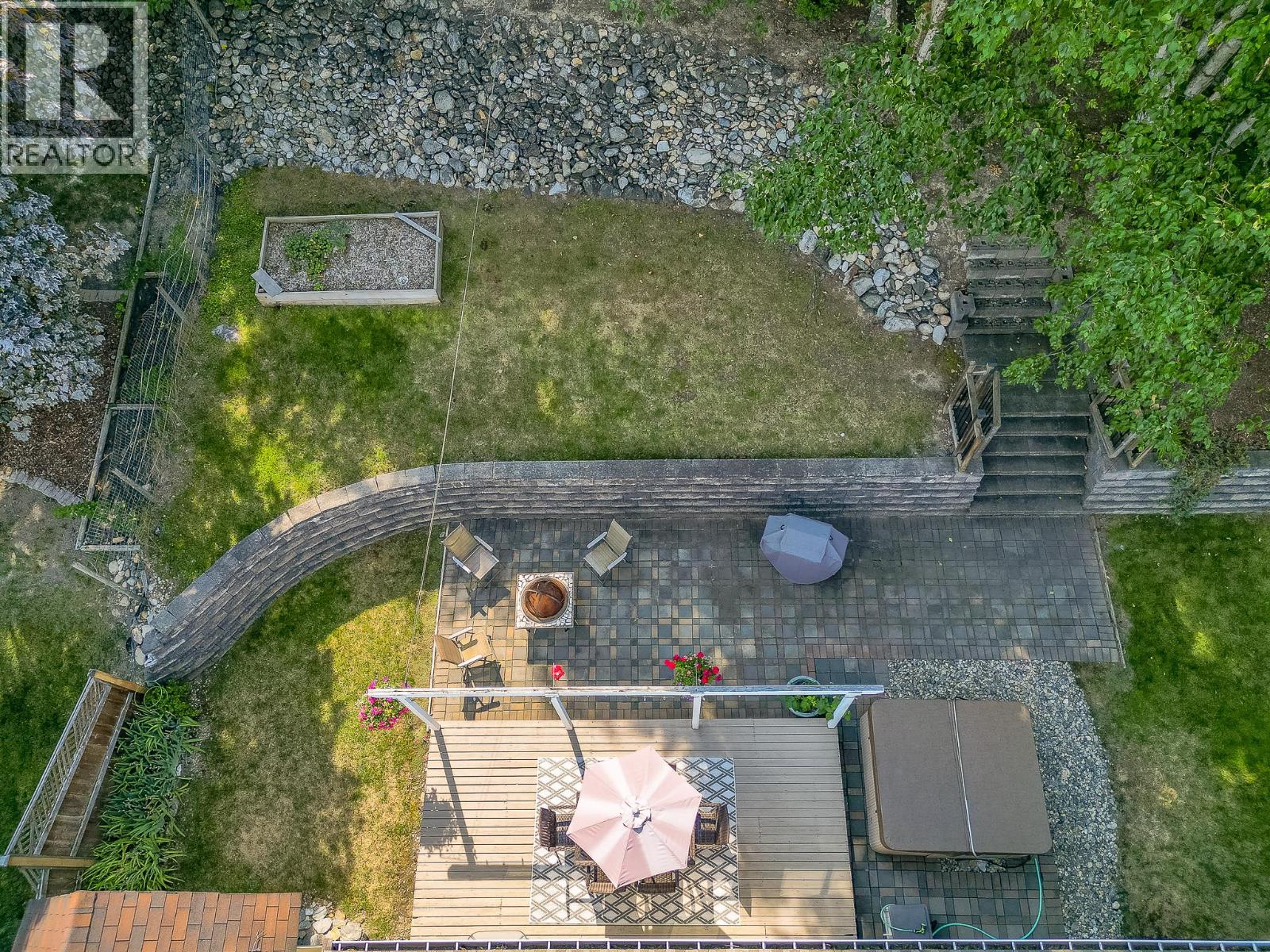 Photo 16 of 1610 16 Avenue Se, Salmon Arm BC