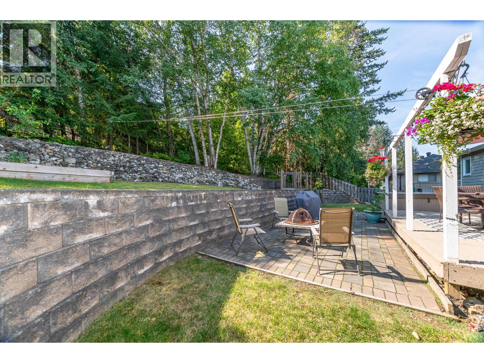 Photo 17 of 1610 16 Avenue Se, Salmon Arm BC