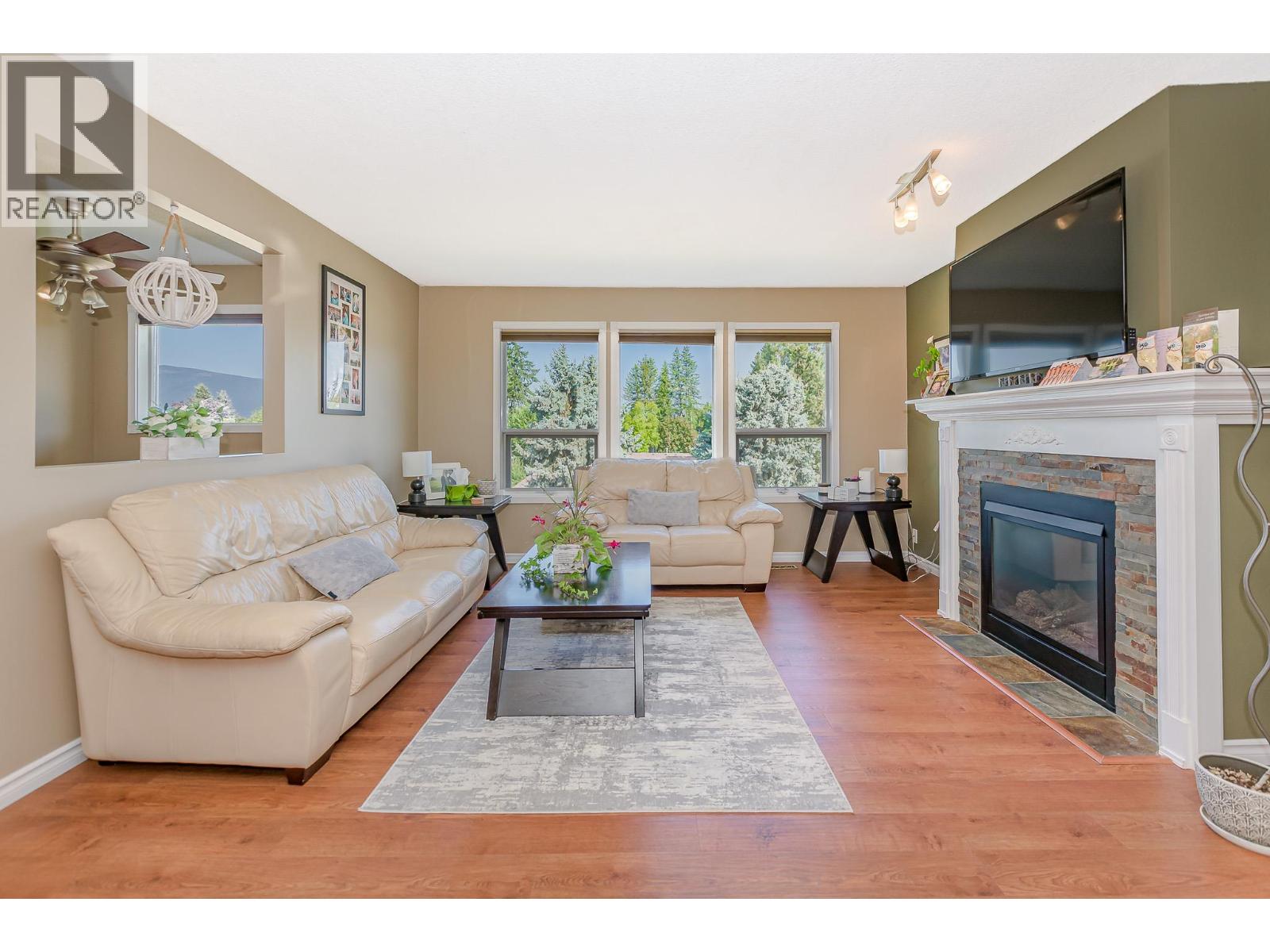 Photo 27 of 1610 16 Avenue Se, Salmon Arm BC