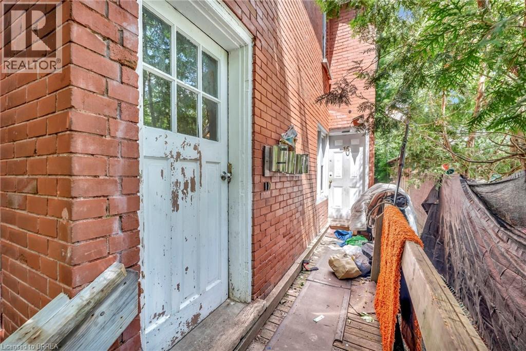 Photo 8 of 14 20 Brubacher Street, Kitchener ON