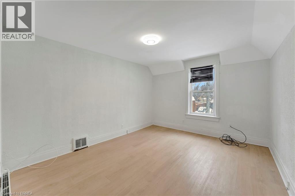 Photo 13 of 14 20 Brubacher Street, Kitchener ON