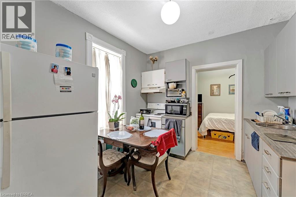 Photo 18 of 14 20 Brubacher Street, Kitchener ON