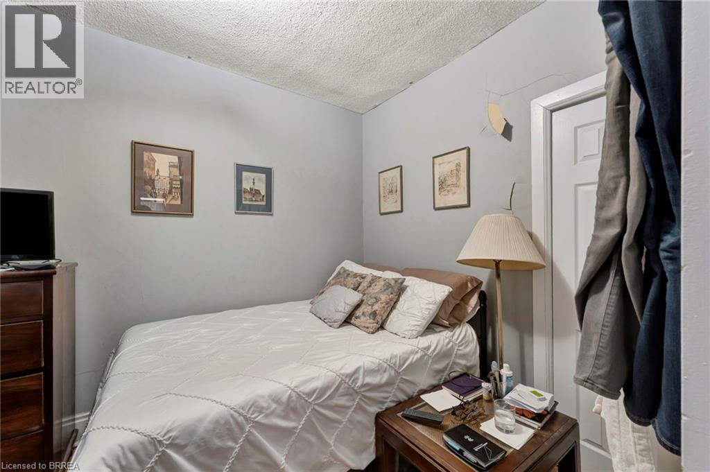 Photo 19 of 14 20 Brubacher Street, Kitchener ON