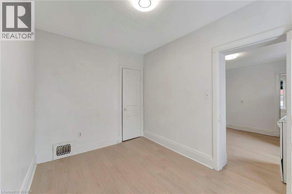 Photo 12 of 14 20 Brubacher Street, Kitchener ON