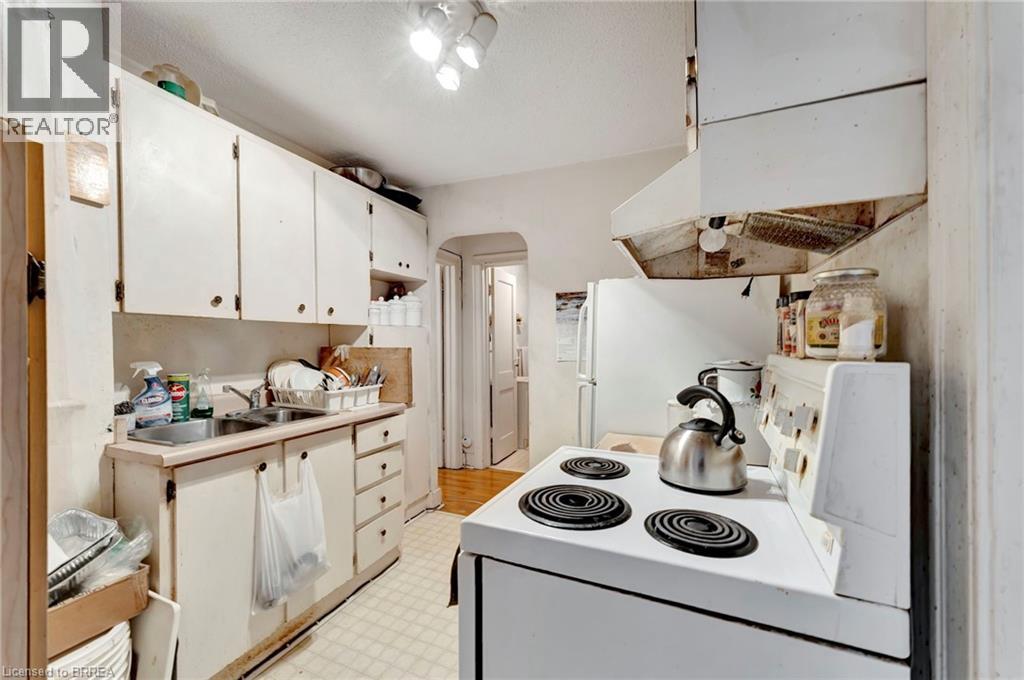 Photo 34 of 14 20 Brubacher Street, Kitchener ON