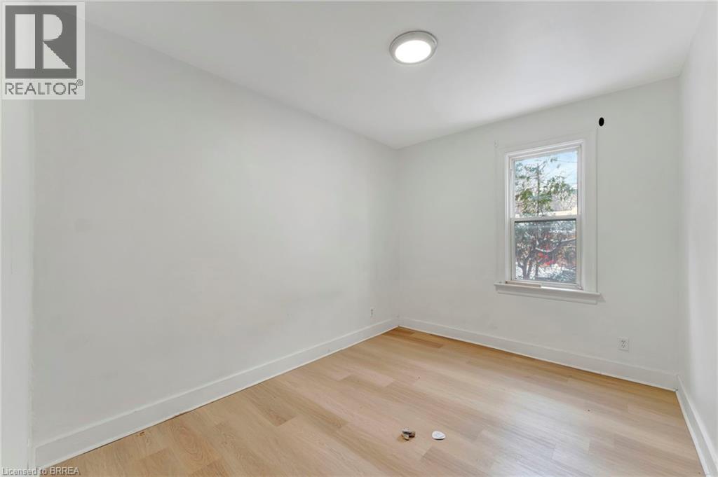 Photo 25 of 14 20 Brubacher Street, Kitchener ON