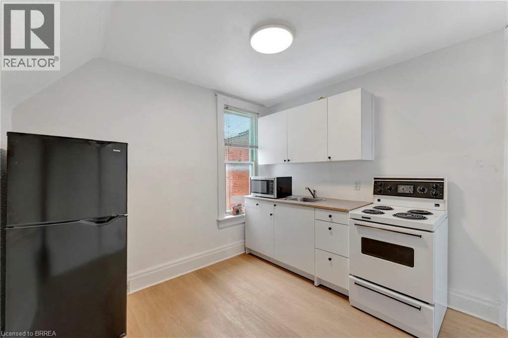 Photo 26 of 14 20 Brubacher Street, Kitchener ON