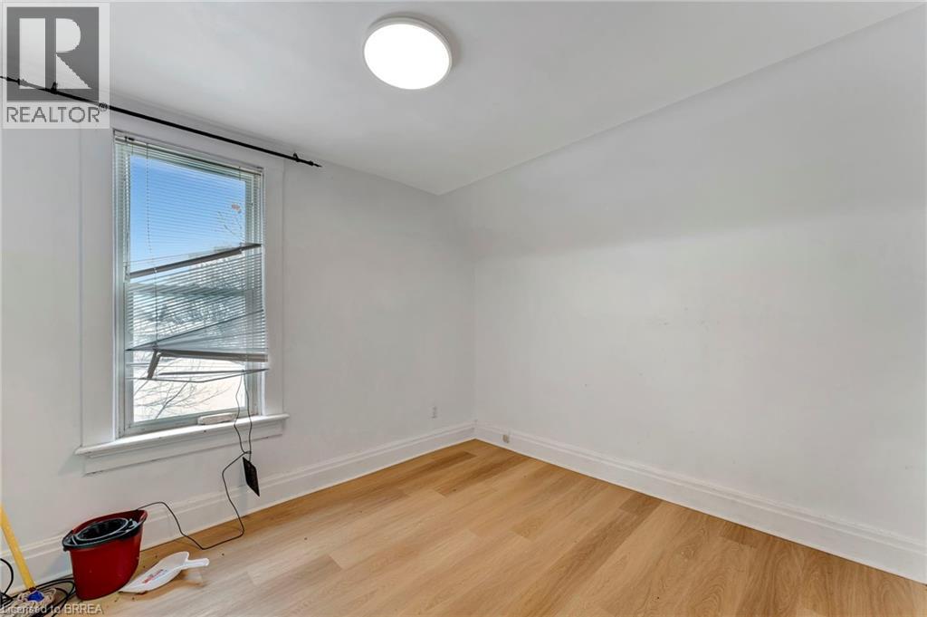 Photo 27 of 14 20 Brubacher Street, Kitchener ON
