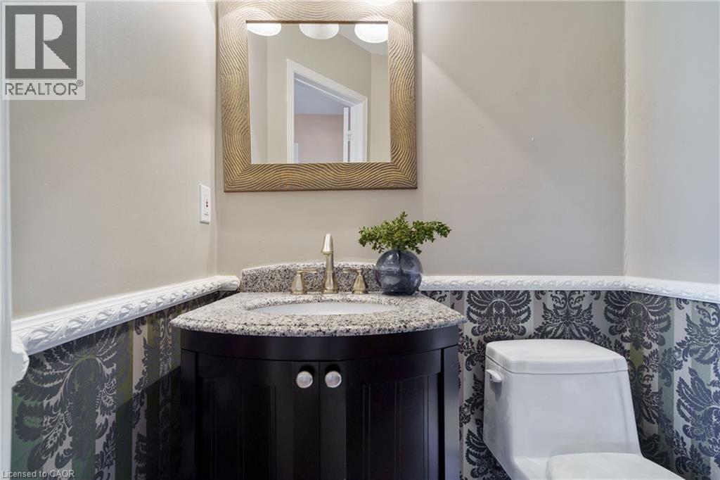 Photo 23 of 6451 Alderwood Trail, Mississauga ON