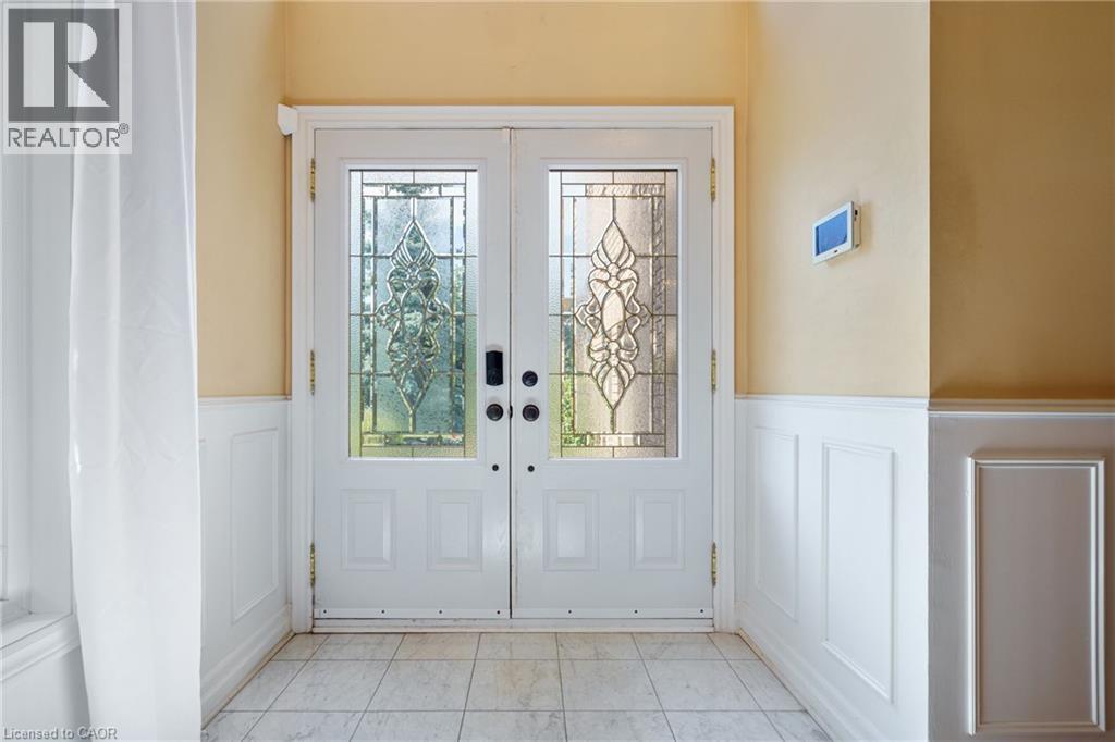 Photo 6 of 6451 Alderwood Trail, Mississauga ON
