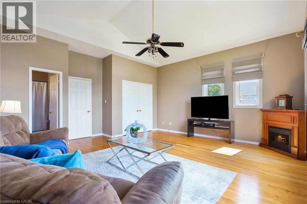 Photo 25 of 6451 Alderwood Trail, Mississauga ON