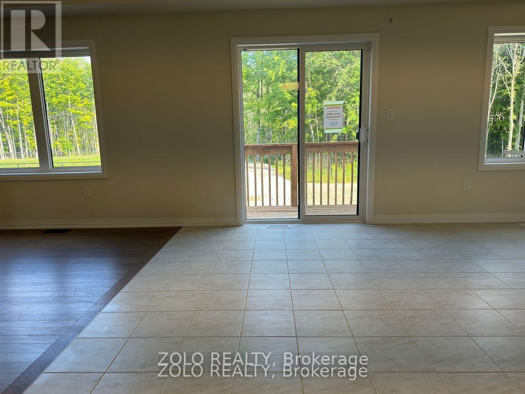 Photo 8 of 3163 Searidge Street, Severn ON