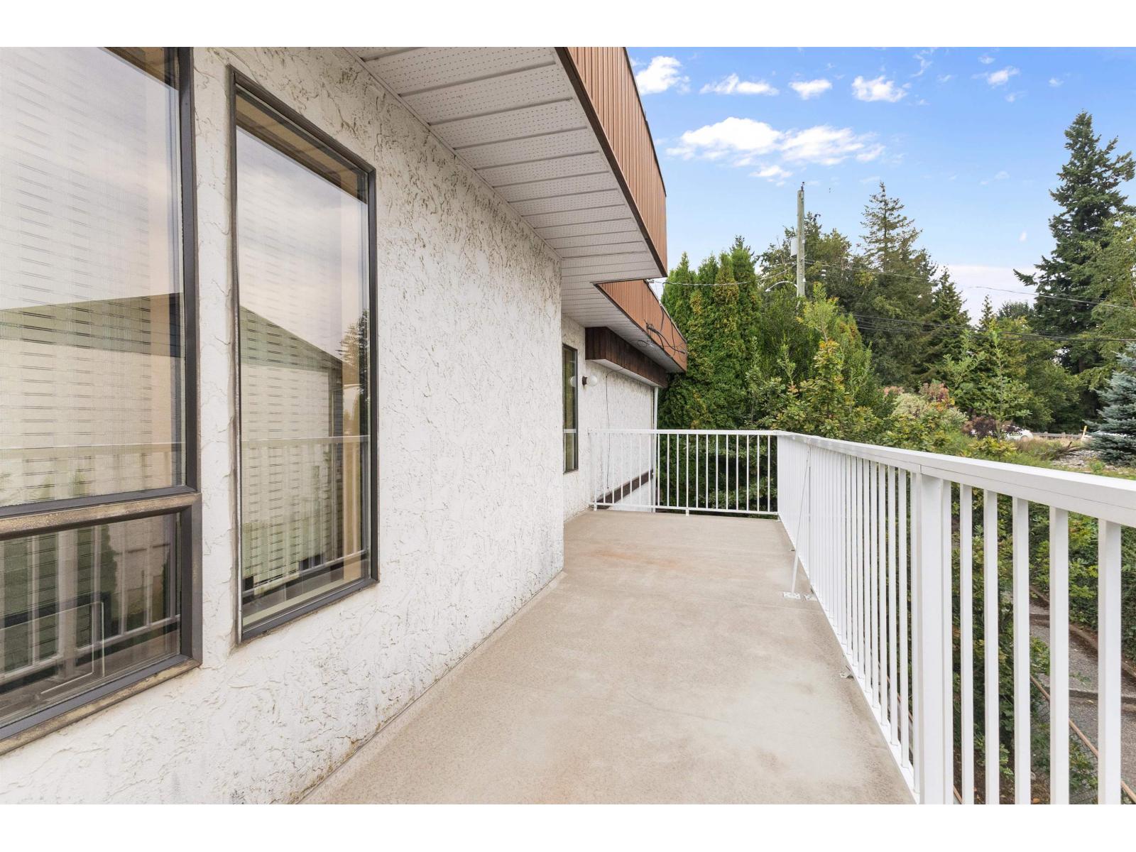 Photo 30 of 2241 Bevan Crescent, Abbotsford BC