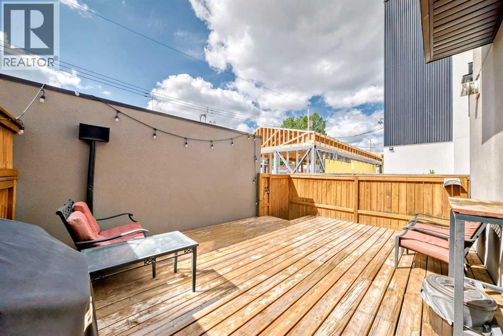 Photo 14 of 2 1741 36 Avenue Sw, Calgary AB