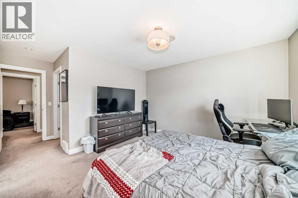 Photo 24 of 2 1741 36 Avenue Sw, Calgary AB