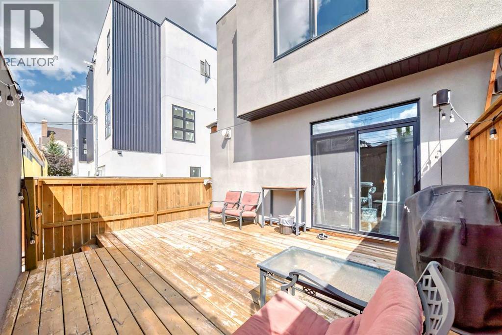 Photo 17 of 2 1741 36 Avenue Sw, Calgary AB