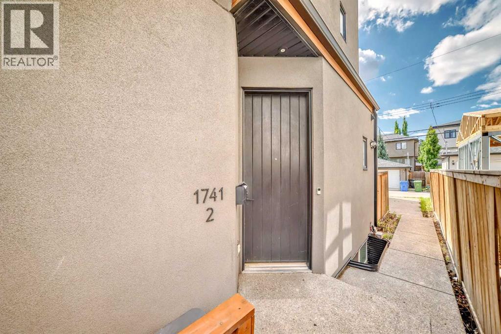 Photo 2 of 2 1741 36 Avenue Sw, Calgary AB