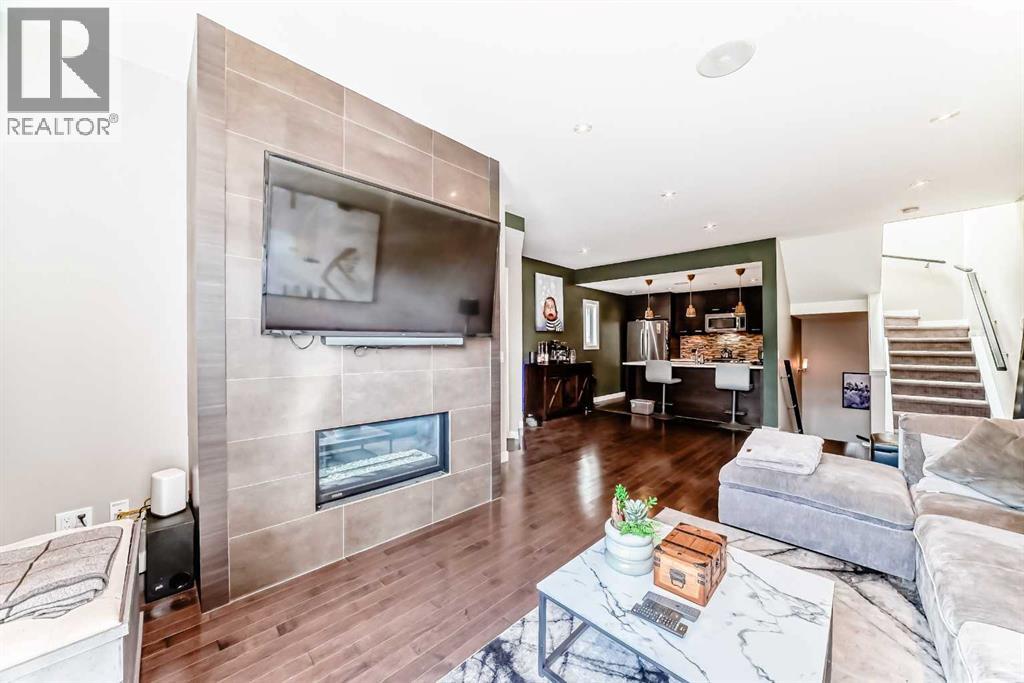 Photo 18 of 2 1741 36 Avenue Sw, Calgary AB