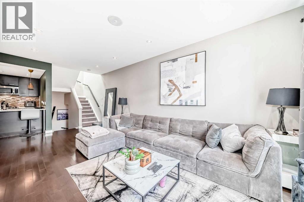 Photo 19 of 2 1741 36 Avenue Sw, Calgary AB