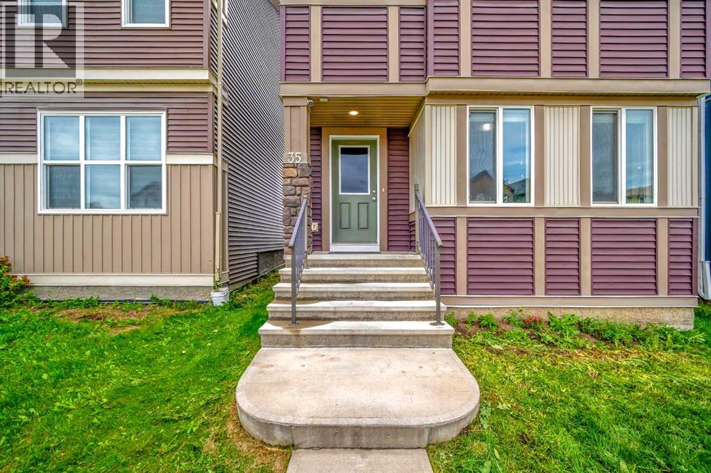 Photo 3 of 35 Savanna Parade Ne, Calgary AB