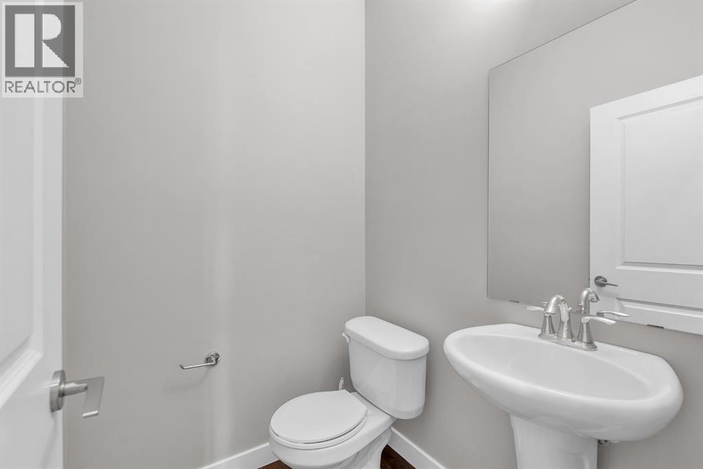 Photo 14 of 253 Panton Way Nw, Calgary AB