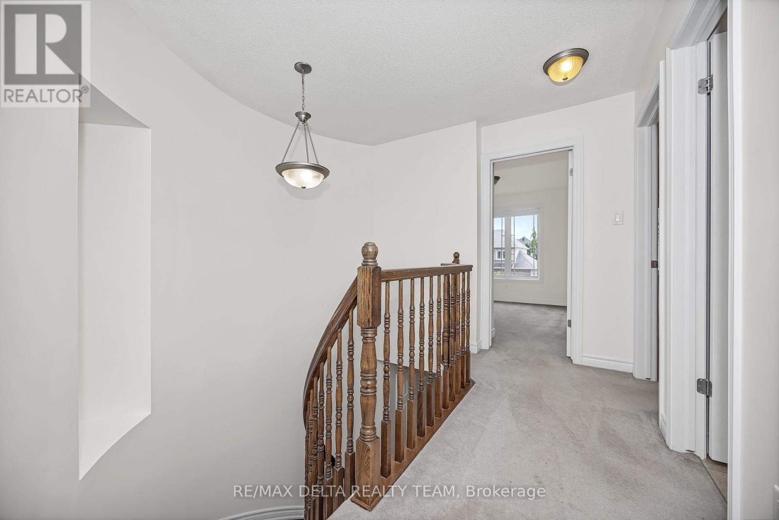 Photo 13 of 189 Tapley Place, Ottawa ON