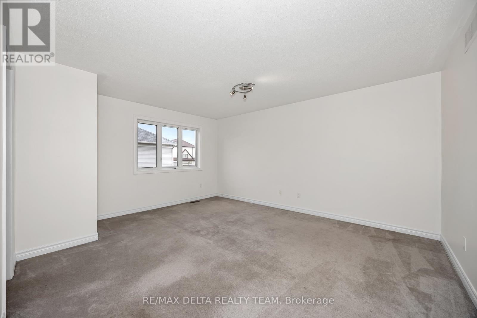 Photo 16 of 189 Tapley Place, Ottawa ON