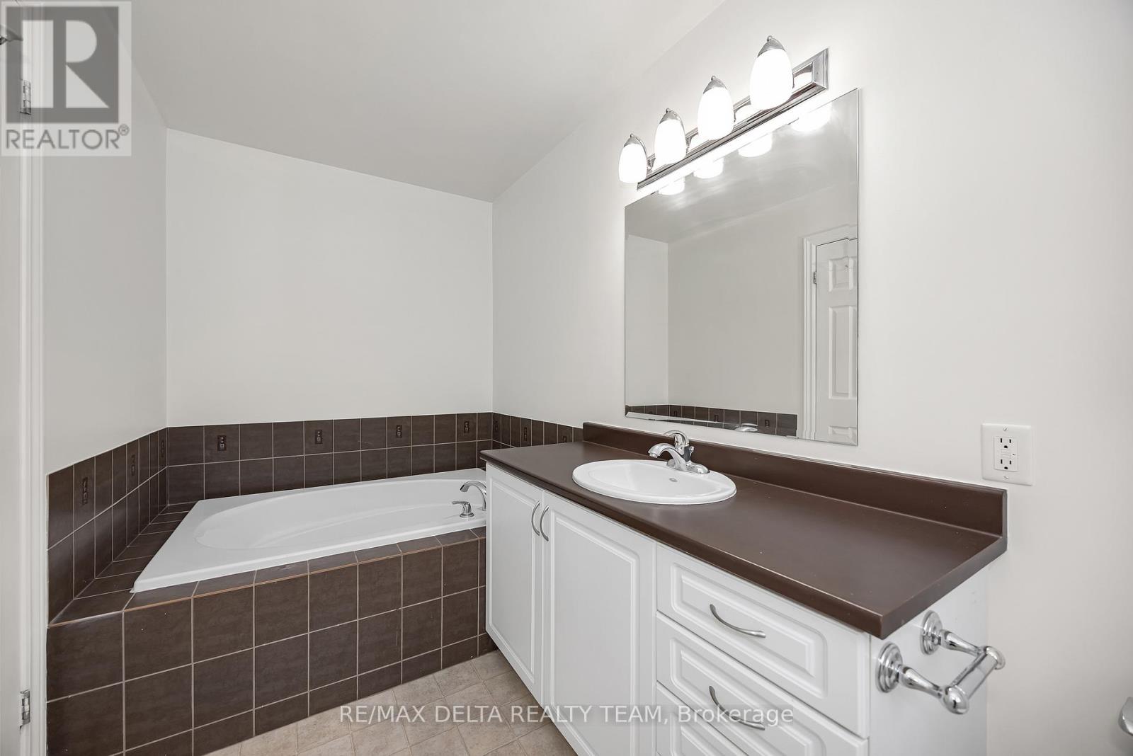 Photo 19 of 189 Tapley Place, Ottawa ON