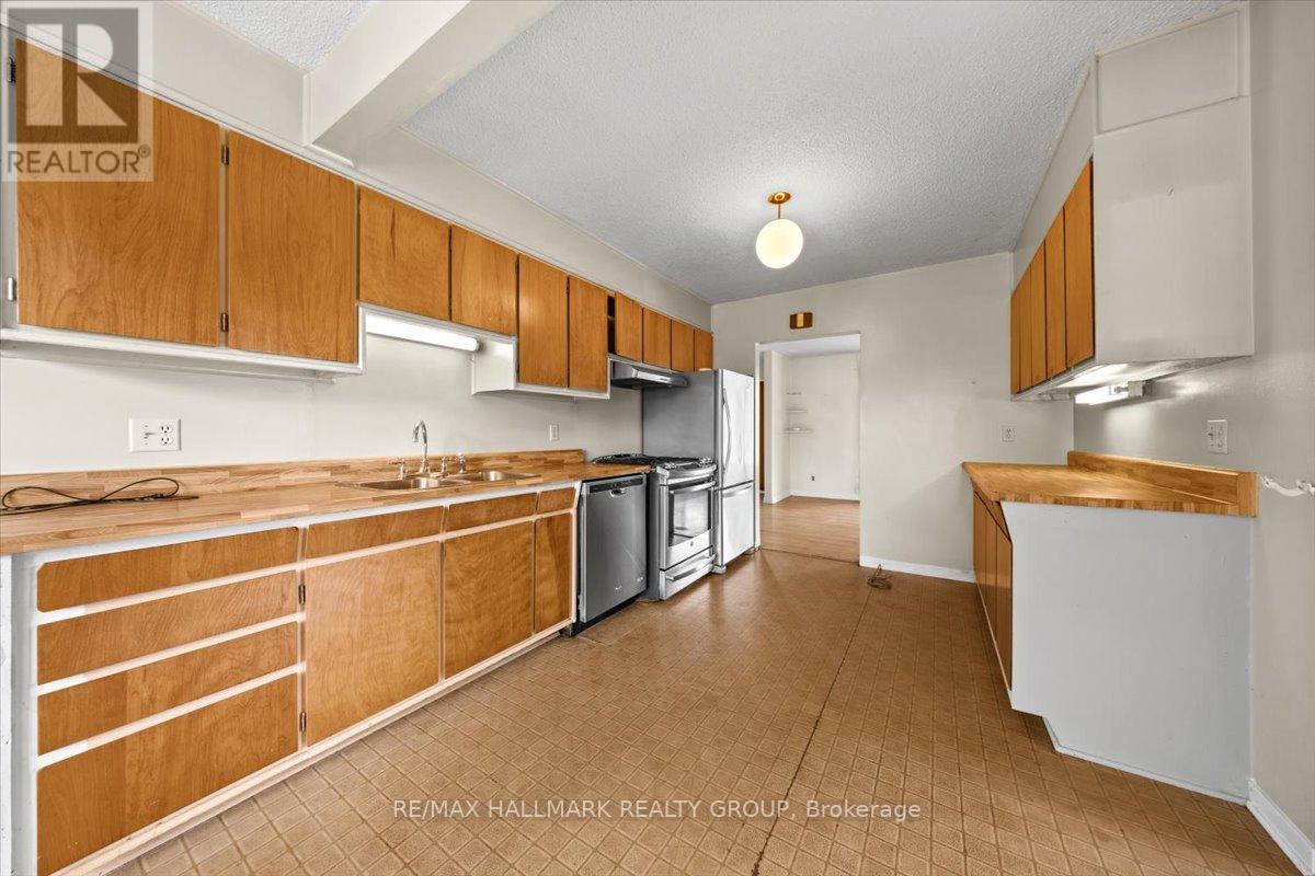 Photo 11 of 2140 Tawney Road, Ottawa ON