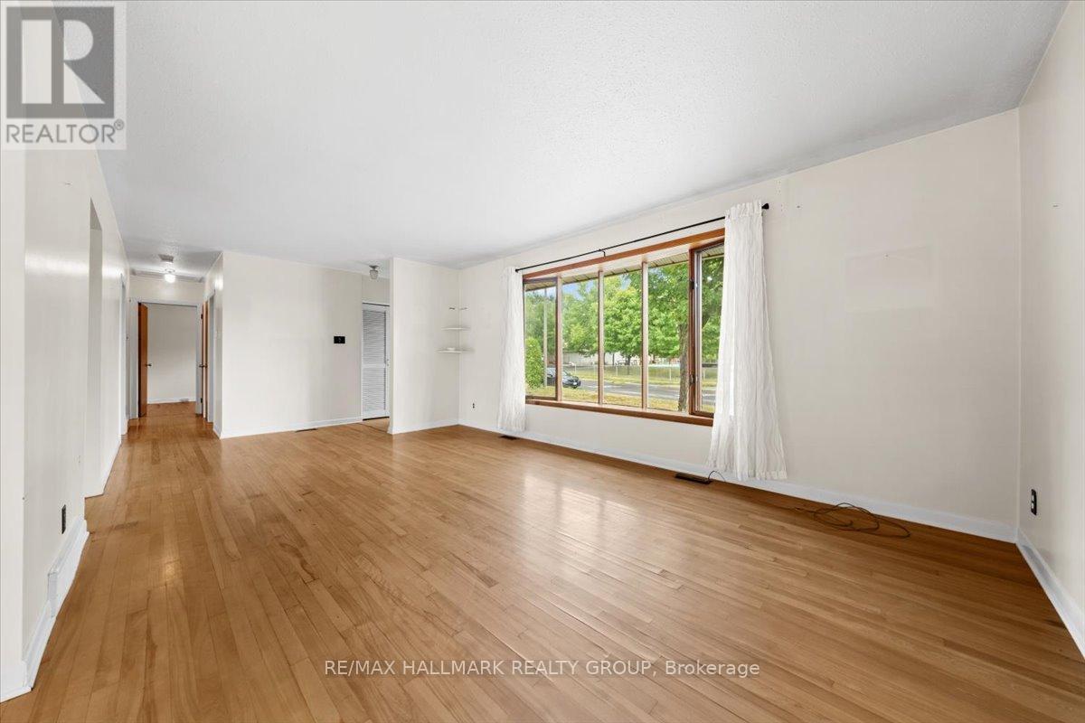 Photo 7 of 2140 Tawney Road, Ottawa ON