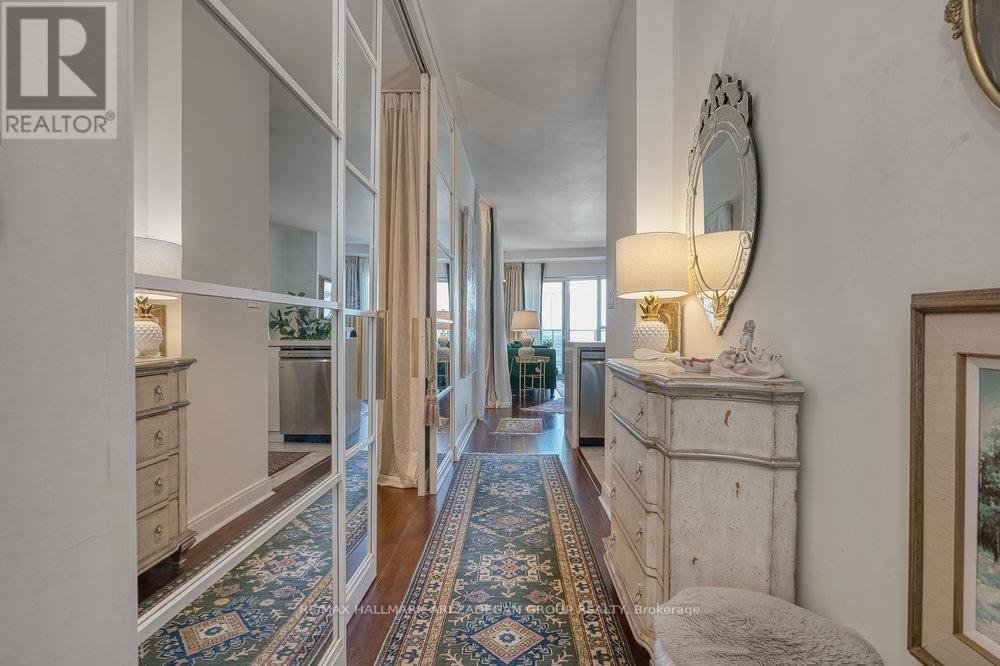 Photo 4 of 1507 60 Absolute Avenue, Mississauga ON