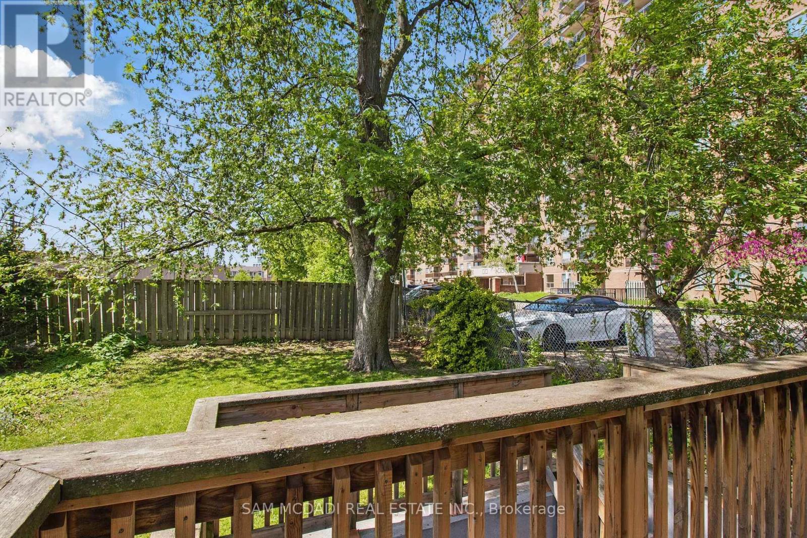 Photo 31 of 1050 Caven Street, Mississauga ON