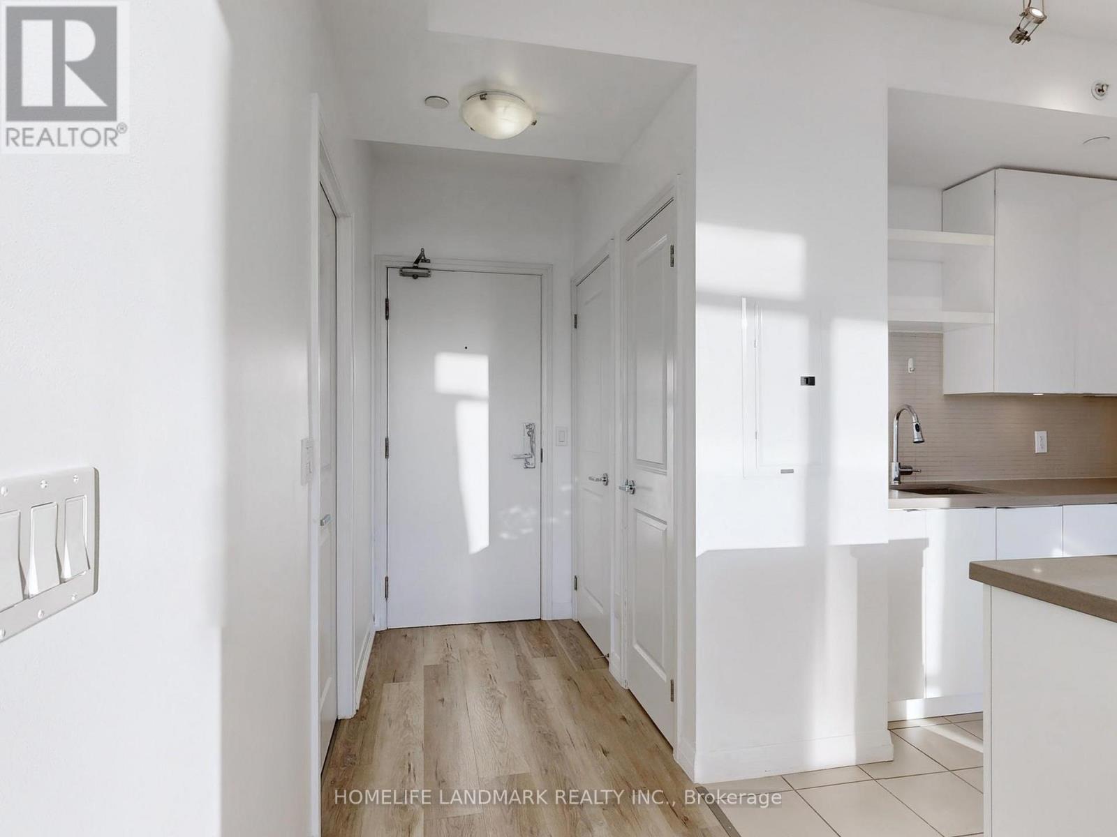 Photo 27 of 1608 59 Annie Craig Drive, Toronto ON