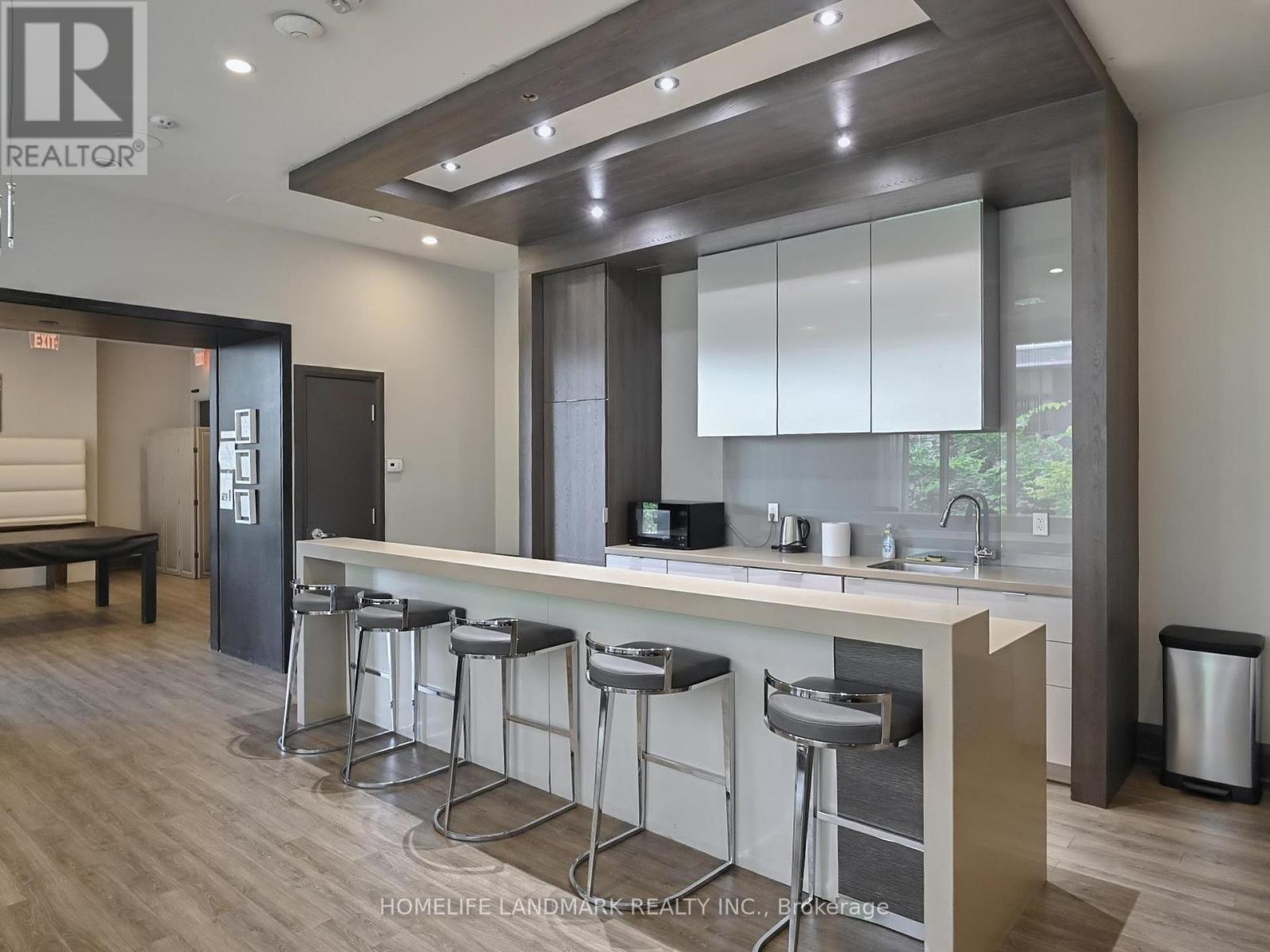 Photo 37 of 1608 59 Annie Craig Drive, Toronto ON