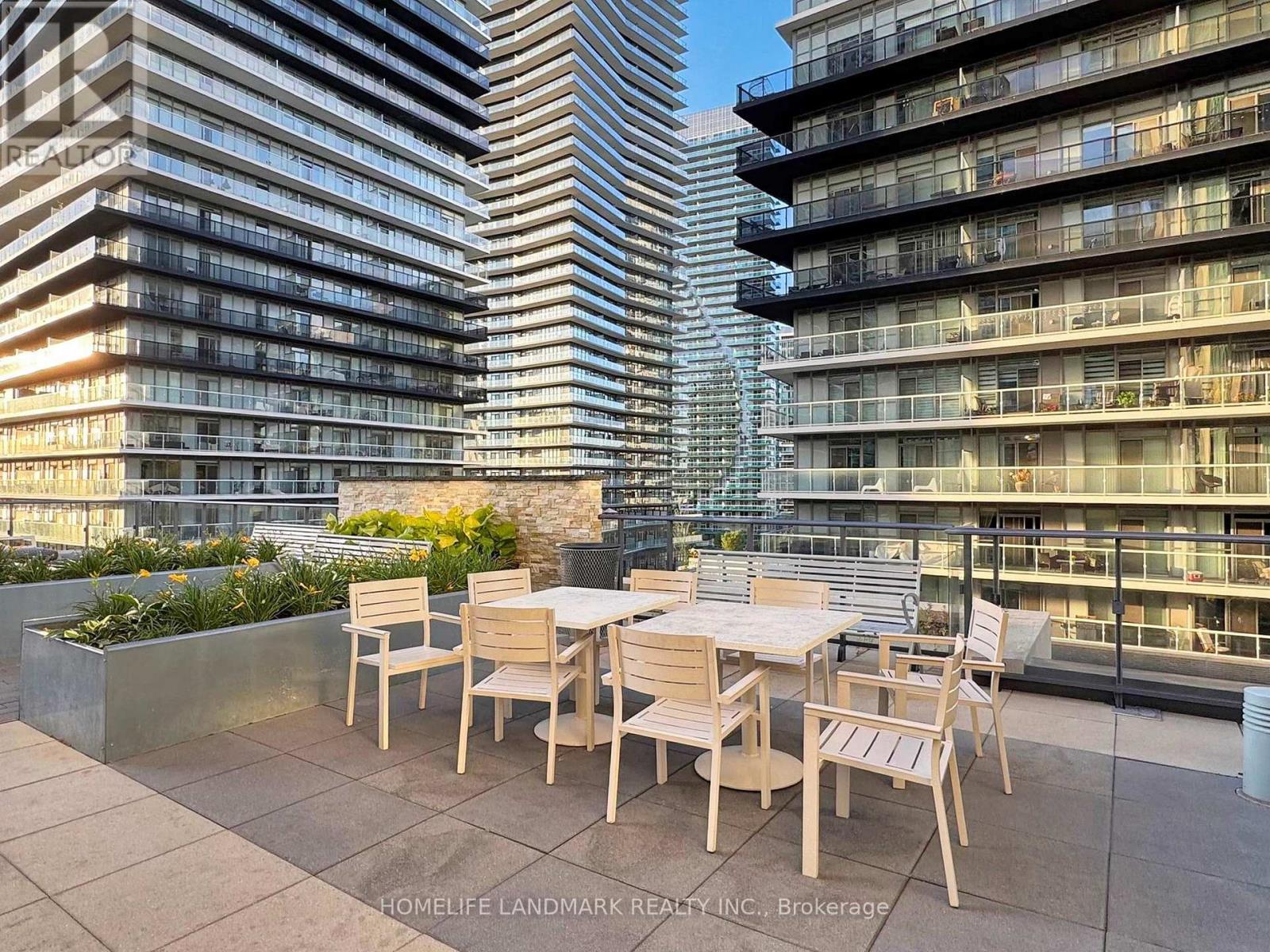 Photo 43 of 1608 59 Annie Craig Drive, Toronto ON