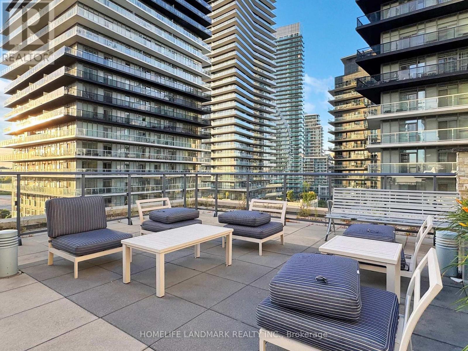 Photo 45 of 1608 59 Annie Craig Drive, Toronto ON