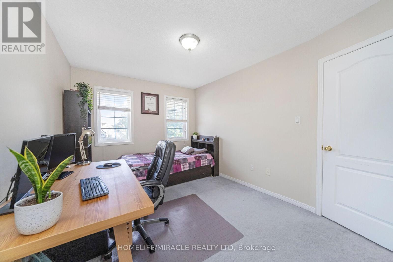 Photo 27 of 17 Mainard Crescent, Brampton ON