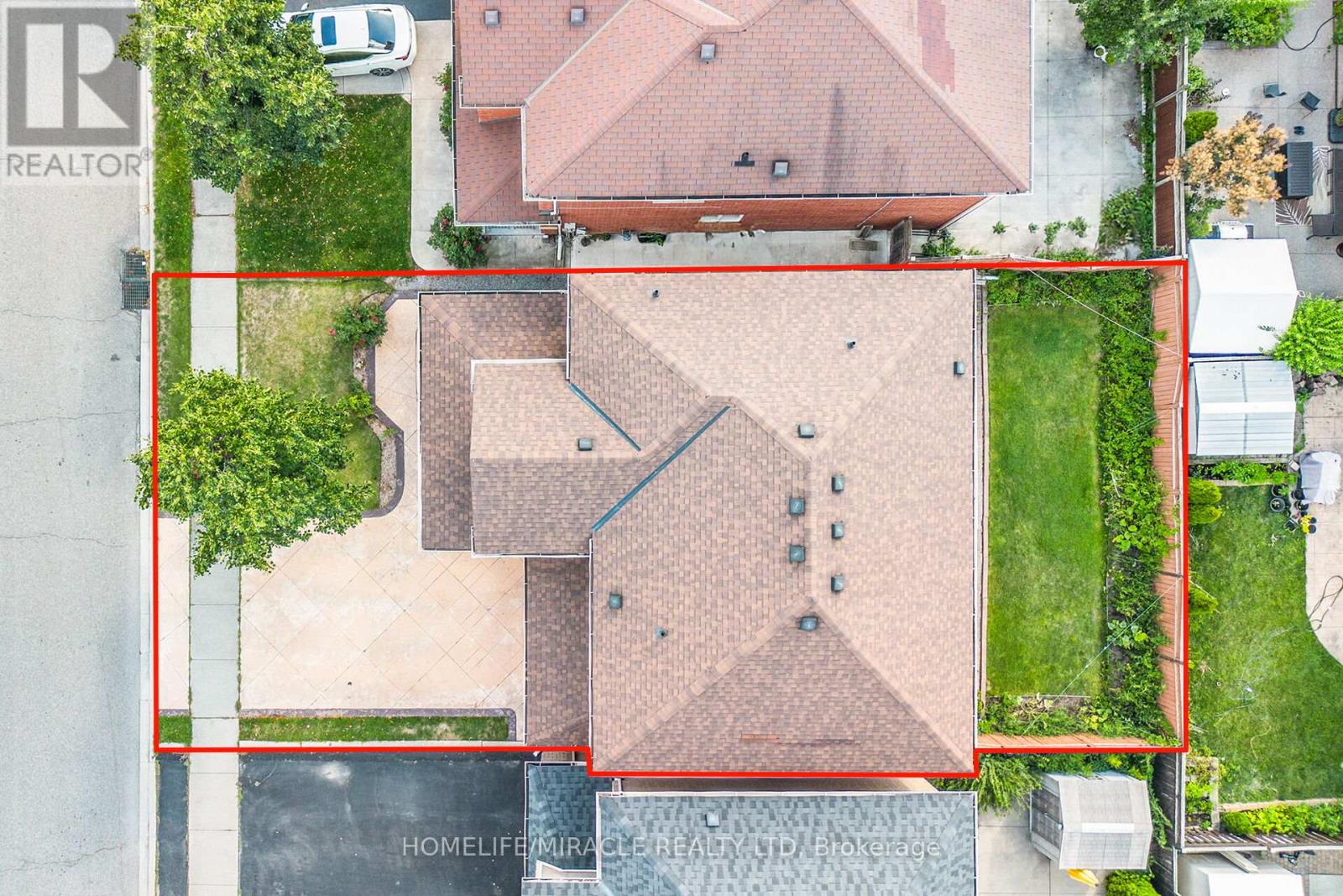 Photo 44 of 17 Mainard Crescent, Brampton ON