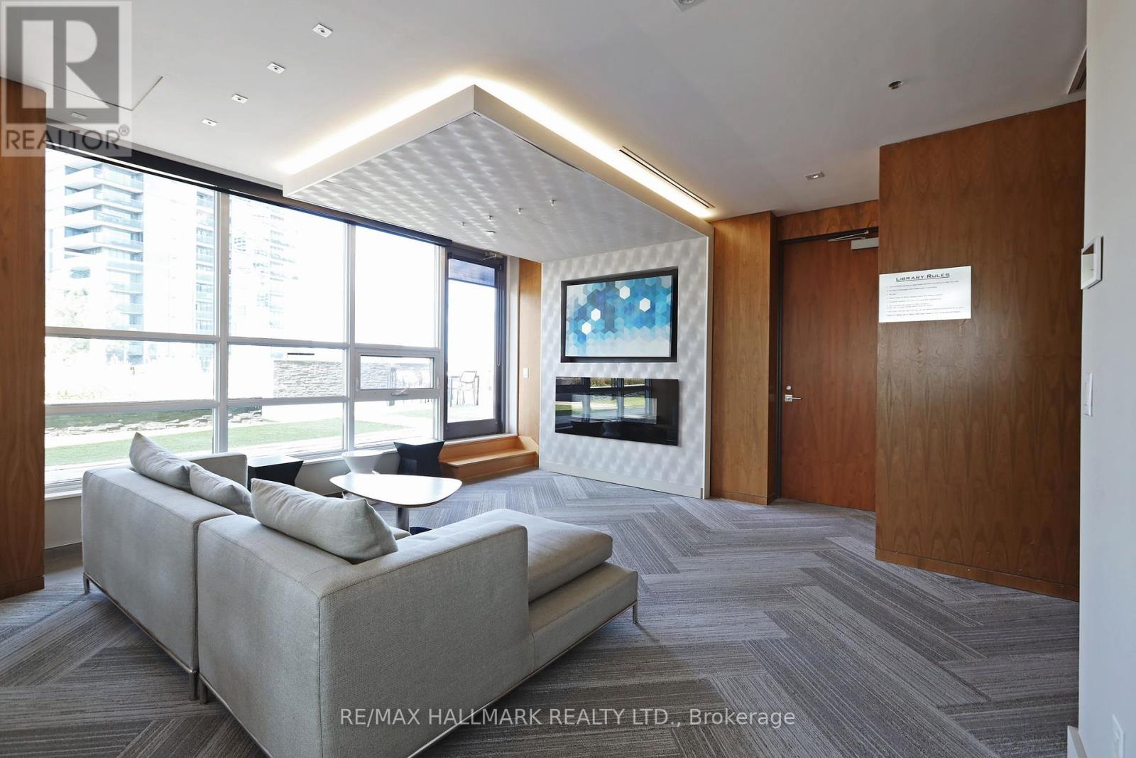 Photo 32 of 1909 36 Park Lawn Road, Toronto ON