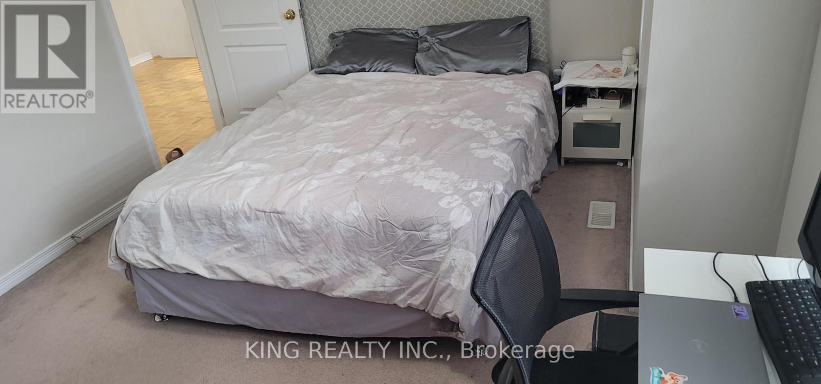 Photo 11 of 59 Haviland Circle, Brampton ON