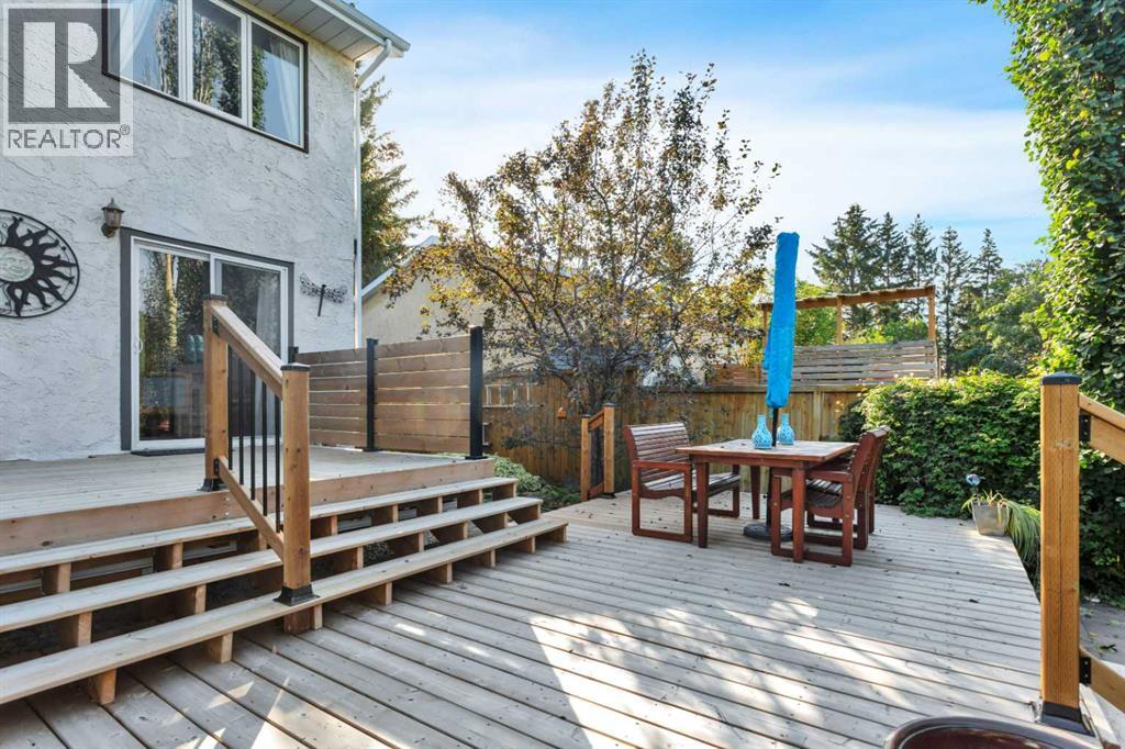 Photo 36 of 56 Lakeview Crescent, Sylvan Lake AB