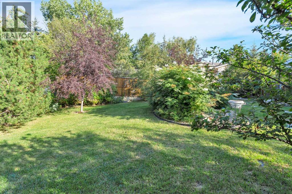 Photo 43 of 56 Lakeview Crescent, Sylvan Lake AB